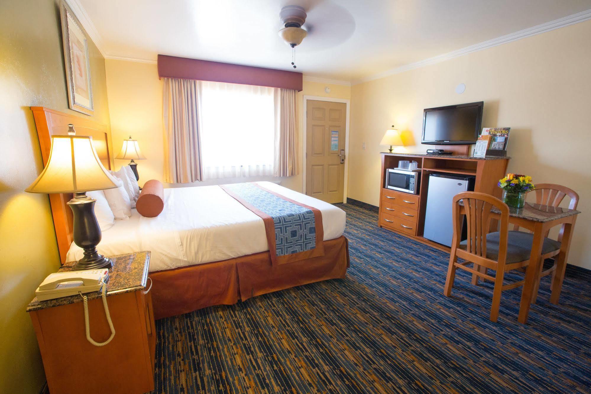 Beachwalker Inn & Suites Pismo Beach Exteriér fotografie